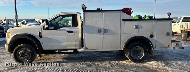 image for item FG1535 2017 Ford F550 utility / service truck