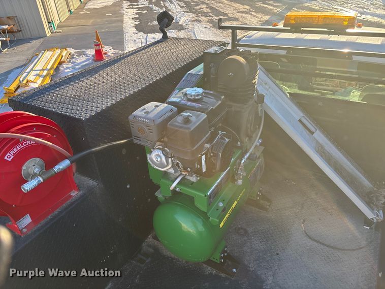 image for item FG1535 2017 Ford F550 utility / service truck