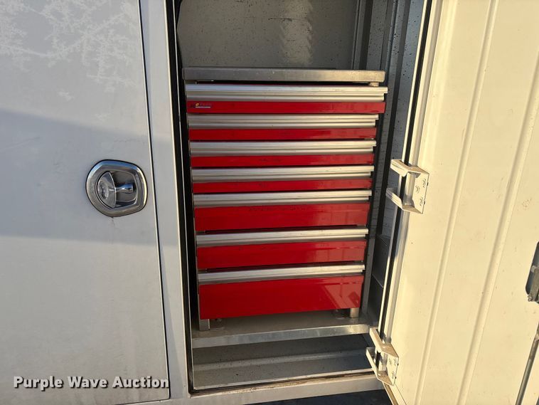 image for item FG1535 2017 Ford F550 utility / service truck