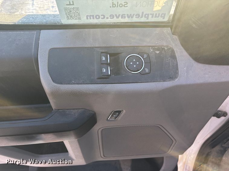 image for item FG1535 2017 Ford F550 utility / service truck