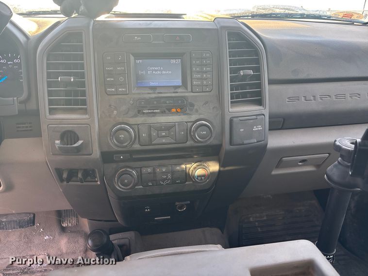 image for item FG1535 2017 Ford F550 utility / service truck