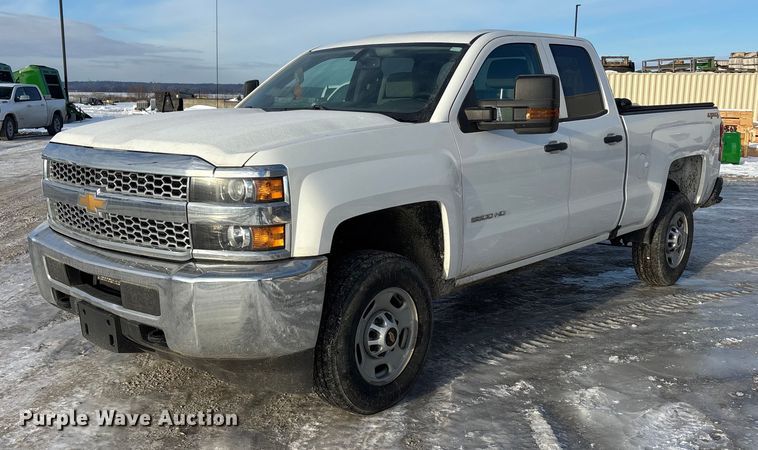 image for item FG1536 2019 Chevrolet Silverado 2500HD Ext. Cab pickup truck