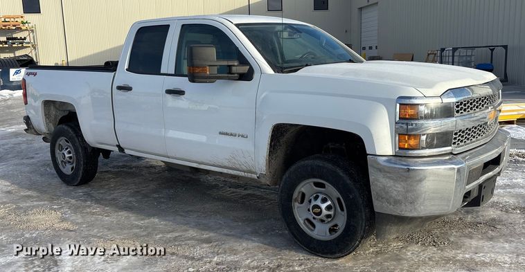 image for item FG1536 2019 Chevrolet Silverado 2500HD Ext. Cab pickup truck