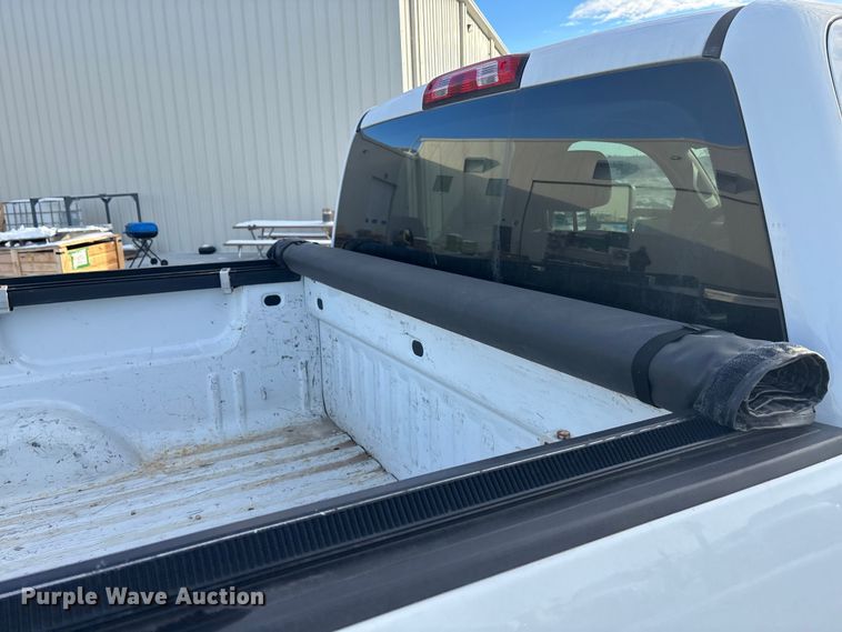 image for item FG1536 2019 Chevrolet Silverado 2500HD Ext. Cab pickup truck