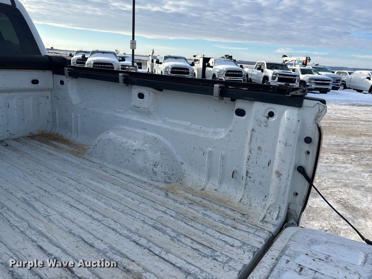 image for item FG1536 2019 Chevrolet Silverado 2500HD Ext. Cab pickup truck