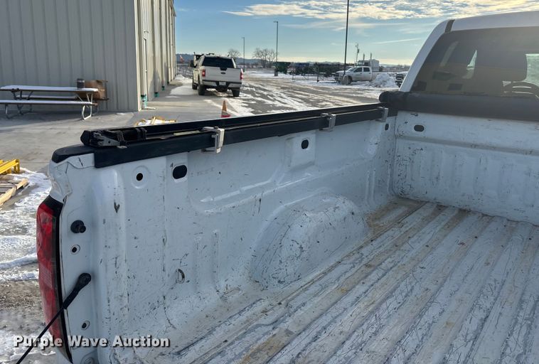 image for item FG1536 2019 Chevrolet Silverado 2500HD Ext. Cab pickup truck