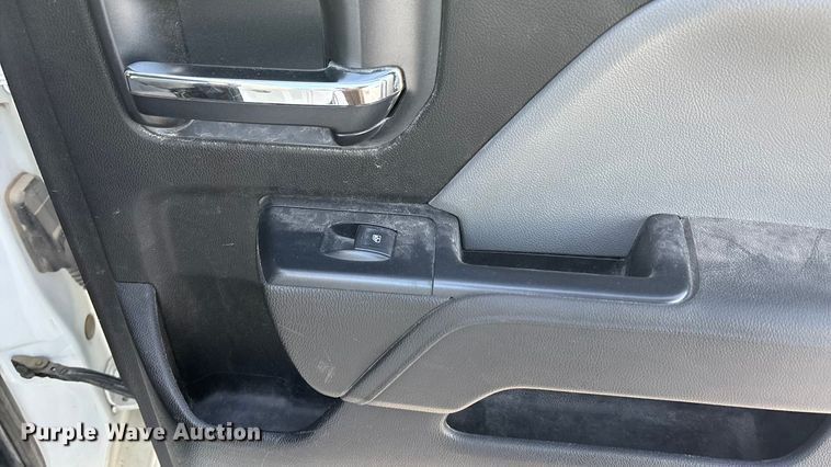 image for item FG1536 2019 Chevrolet Silverado 2500HD Ext. Cab pickup truck