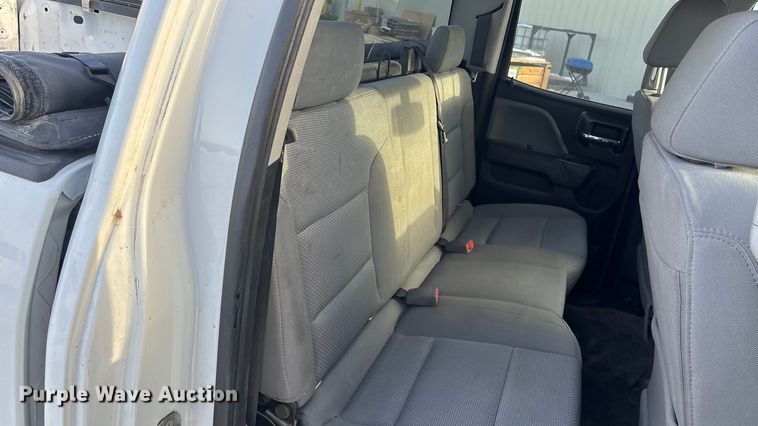 image for item FG1536 2019 Chevrolet Silverado 2500HD Ext. Cab pickup truck