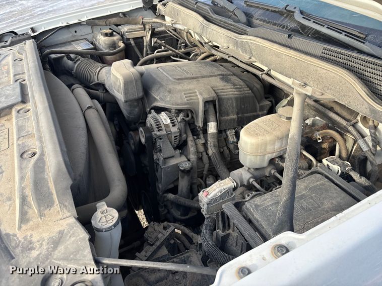 image for item FG1536 2019 Chevrolet Silverado 2500HD Ext. Cab pickup truck