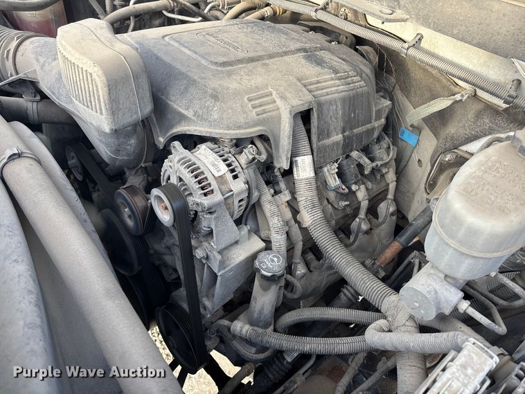 image for item FG1536 2019 Chevrolet Silverado 2500HD Ext. Cab pickup truck