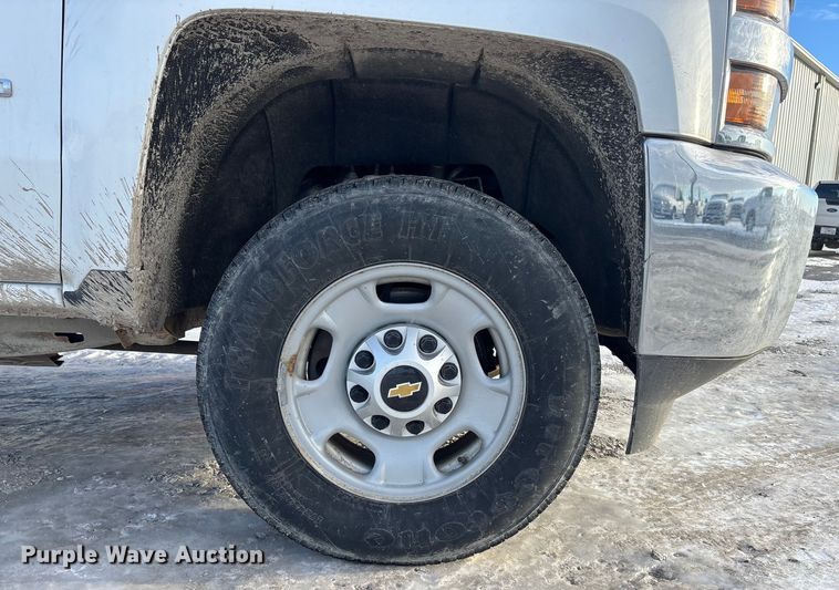 image for item FG1536 2019 Chevrolet Silverado 2500HD Ext. Cab pickup truck