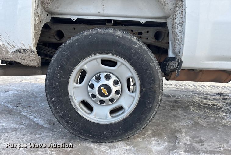 image for item FG1536 2019 Chevrolet Silverado 2500HD Ext. Cab pickup truck