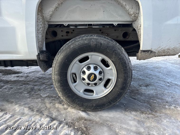 image for item FG1536 2019 Chevrolet Silverado 2500HD Ext. Cab pickup truck