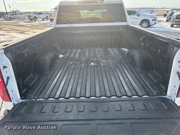 image for item FG1537 2021 Chevrolet Silverado 2500HD LT Crew Cab pickup truck