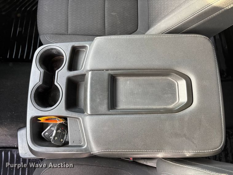 image for item FG1537 2021 Chevrolet Silverado 2500HD LT Crew Cab pickup truck