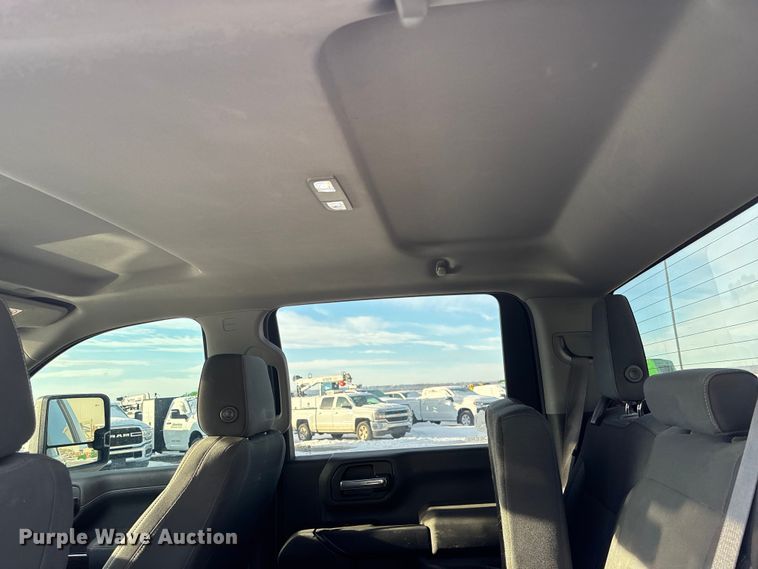 image for item FG1537 2021 Chevrolet Silverado 2500HD LT Crew Cab pickup truck