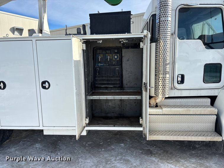 image for item FG1540 2018 Kenworth T370 utility / service truck