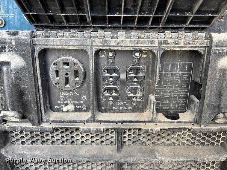 image for item FG1540 2018 Kenworth T370 utility / service truck