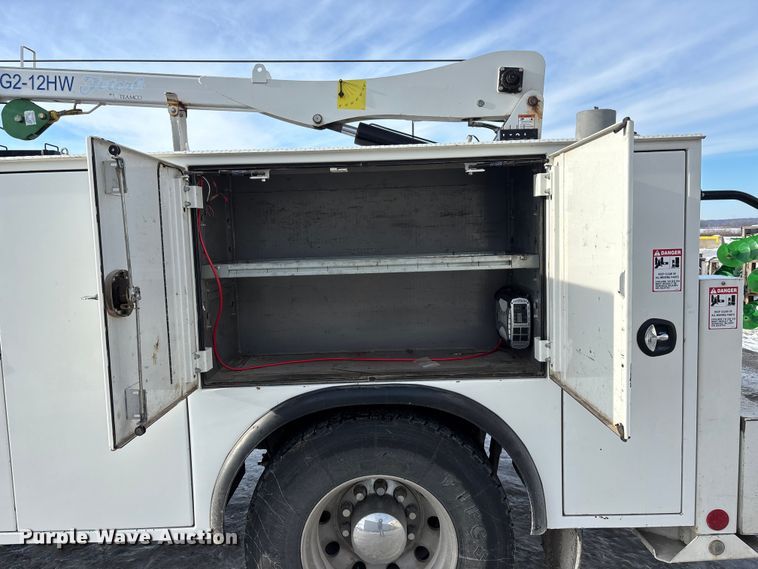 image for item FG1540 2018 Kenworth T370 utility / service truck