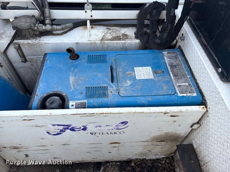 image for item FG1540 2018 Kenworth T370 utility / service truck