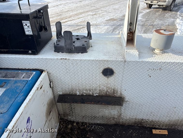 image for item FG1540 2018 Kenworth T370 utility / service truck