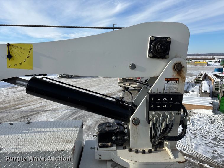 image for item FG1540 2018 Kenworth T370 utility / service truck