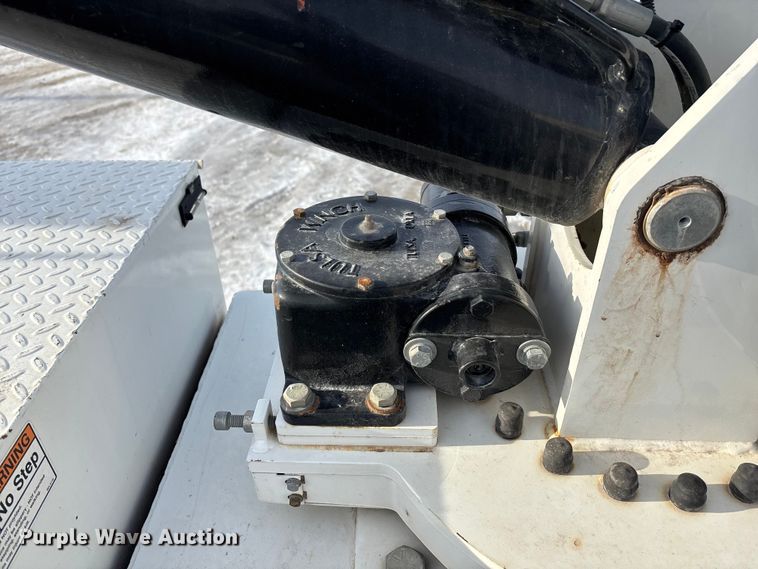 image for item FG1540 2018 Kenworth T370 utility / service truck