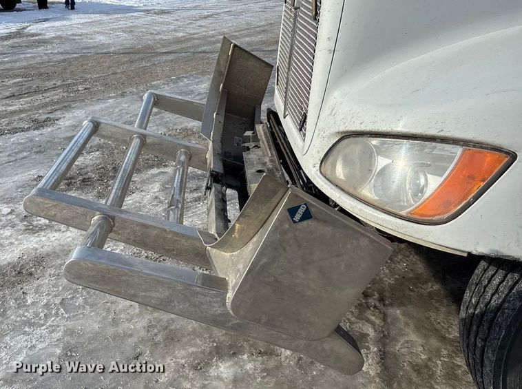 image for item FG1540 2018 Kenworth T370 utility / service truck