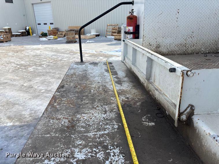 image for item FG1540 2018 Kenworth T370 utility / service truck