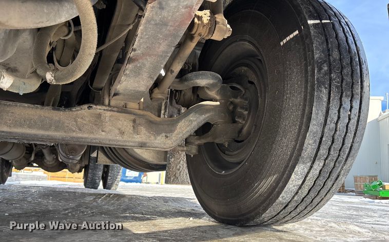 image for item FG1540 2018 Kenworth T370 utility / service truck