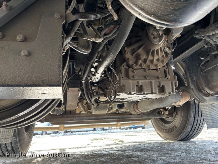 image for item FG1540 2018 Kenworth T370 utility / service truck