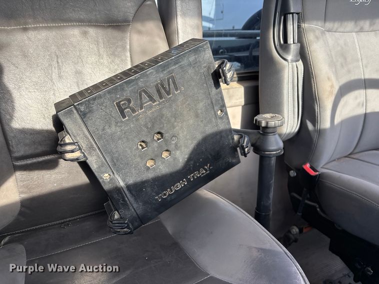 image for item FG1540 2018 Kenworth T370 utility / service truck