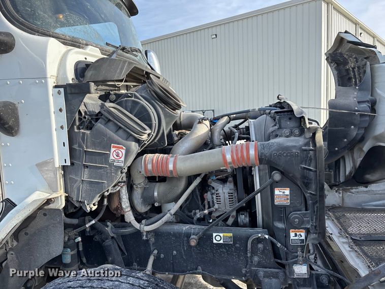 image for item FG1540 2018 Kenworth T370 utility / service truck