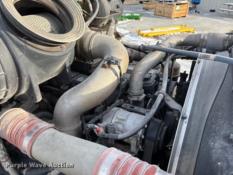 image for item FG1540 2018 Kenworth T370 utility / service truck