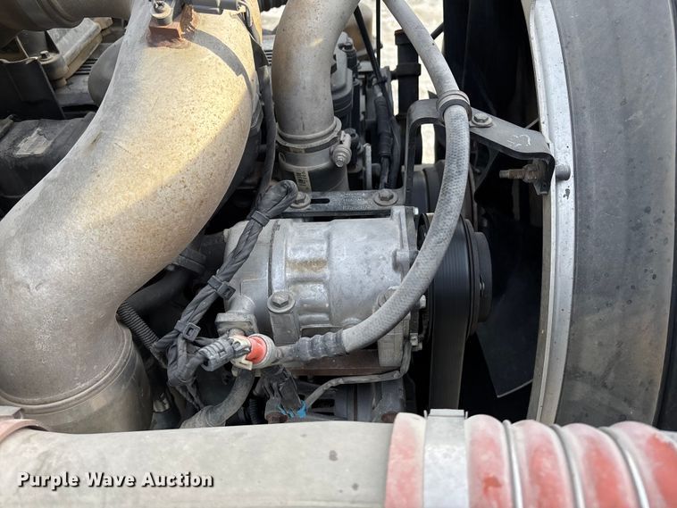 image for item FG1540 2018 Kenworth T370 utility / service truck