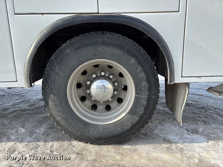 image for item FG1540 2018 Kenworth T370 utility / service truck