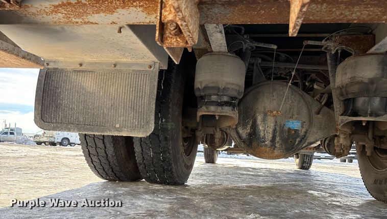 image for item FG1541 2019 Peterbilt 337 utility / service truck