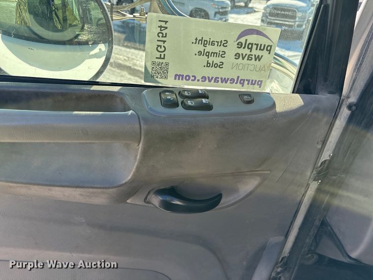 image for item FG1541 2019 Peterbilt 337 utility / service truck