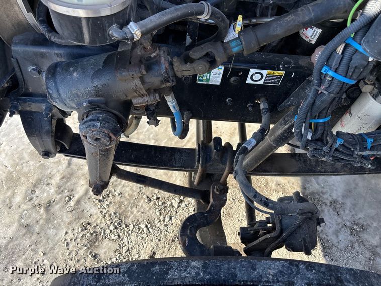 image for item FG1541 2019 Peterbilt 337 utility / service truck