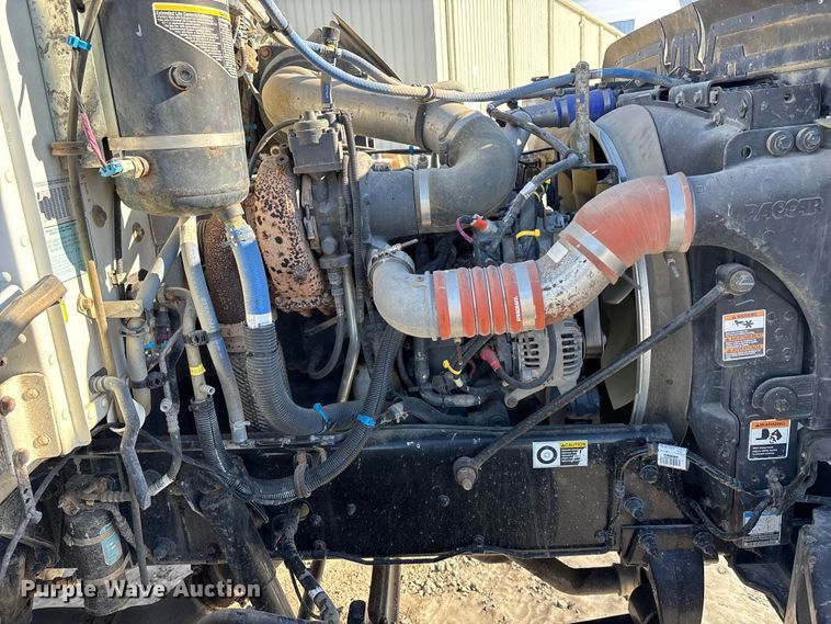 image for item FG1541 2019 Peterbilt 337 utility / service truck