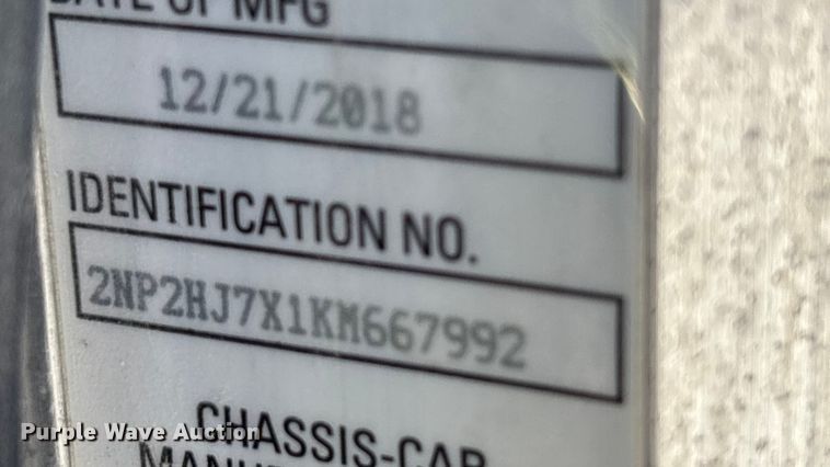 image for item FG1541 2019 Peterbilt 337 utility / service truck