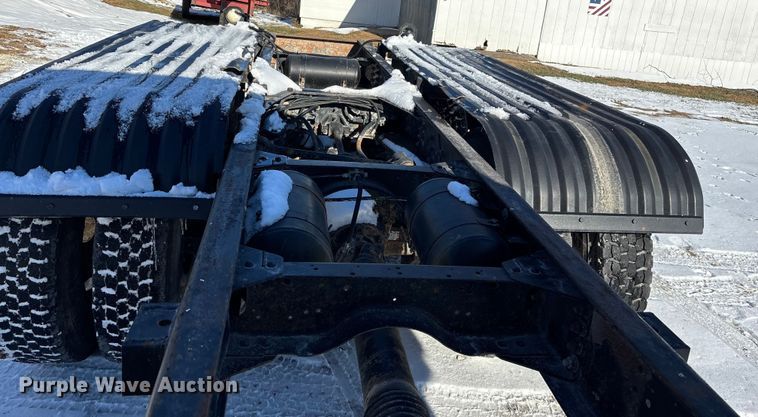 image for item FG1542 2006 Chevrolet C8500 truck cab and chassis