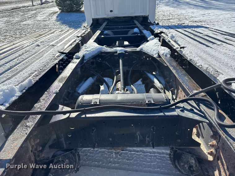 image for item FG1542 2006 Chevrolet C8500 truck cab and chassis