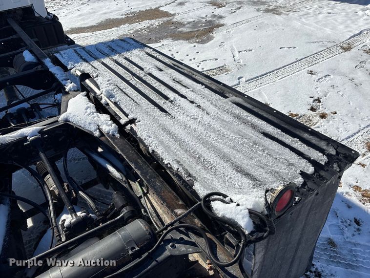 image for item FG1542 2006 Chevrolet C8500 truck cab and chassis