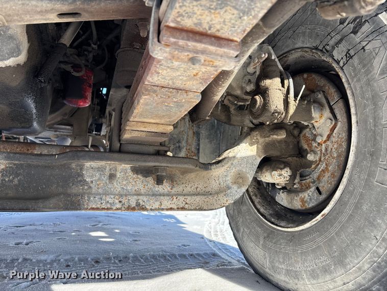 image for item FG1542 2006 Chevrolet C8500 truck cab and chassis