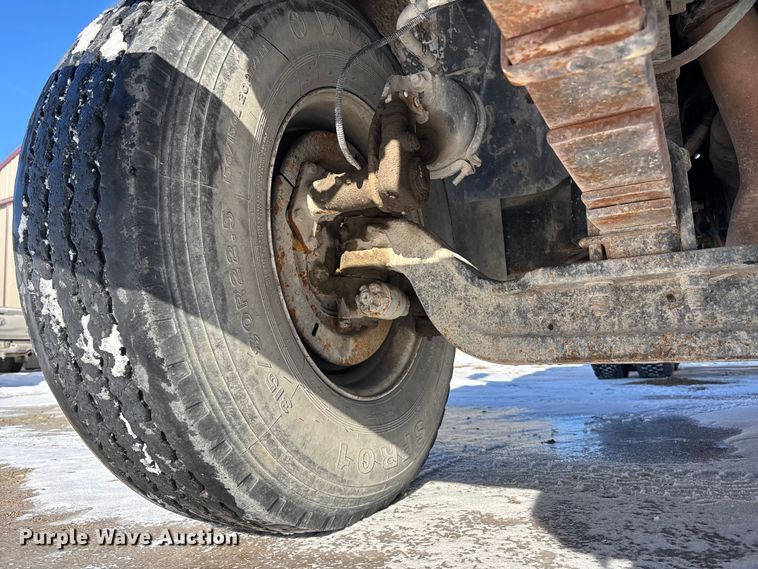 image for item FG1542 2006 Chevrolet C8500 truck cab and chassis