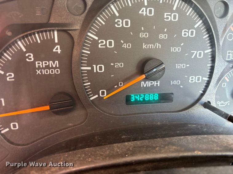 image for item FG1542 2006 Chevrolet C8500 truck cab and chassis