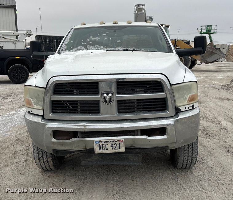 image for item FG1550 2011 Dodge Ram 2500 Crew Cab pickup truck
