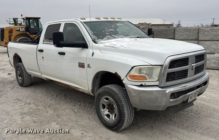 image for item FG1550 2011 Dodge Ram 2500 Crew Cab pickup truck