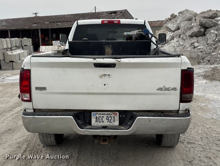 image for item FG1550 2011 Dodge Ram 2500 Crew Cab pickup truck